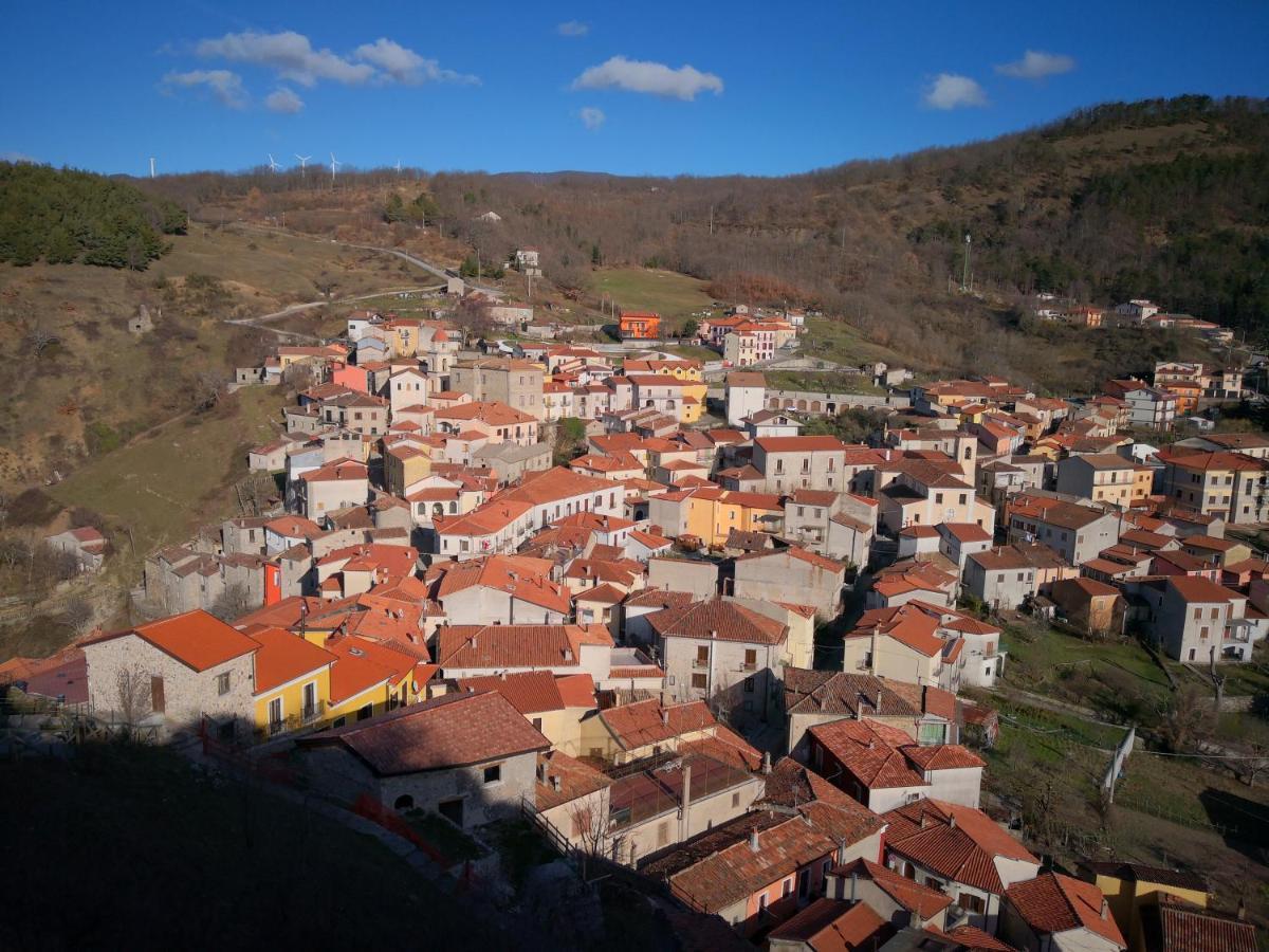 Il Sasso Bed & Breakfast Bed & Breakfast Sasso di Castalda Exterior photo